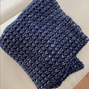 NWOT infinity scarf navy blue